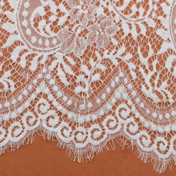 eyelash lace border/lace edged lace/black/white off lace