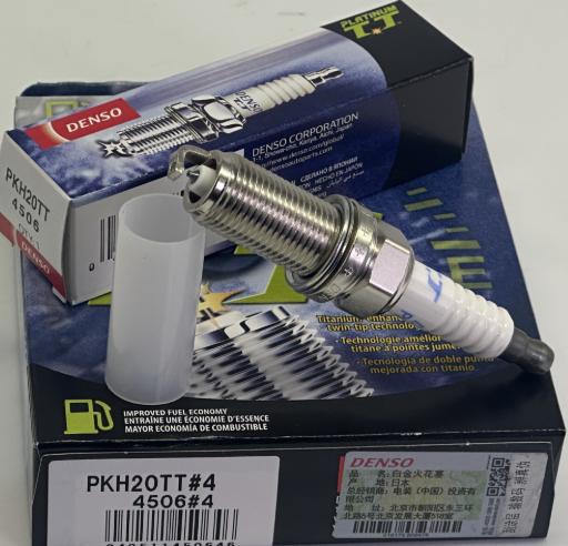 トヨタ90919-01247プラチナ TTモデル PKH20TT 4506 スパークプラグ