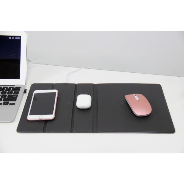 Foldable Nontoxic Mouse Pad With Phone Holder , 10W Mouse Pad Charging Station