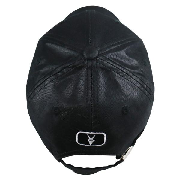 Le CÆ a adapté 58CM aux besoins du client casquette de baseball de 5 panneaux avec la boucle en métal