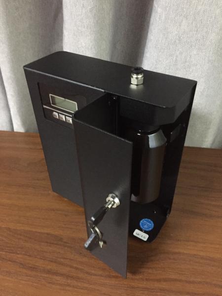 Small Area Fragrance Diffuser Machine Wall Mounted  Strong Pump Black / White 100-300CBM