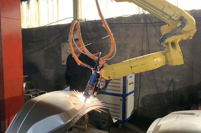 6 Оси Промышленный робот для сварки дугой FANUC 20iA