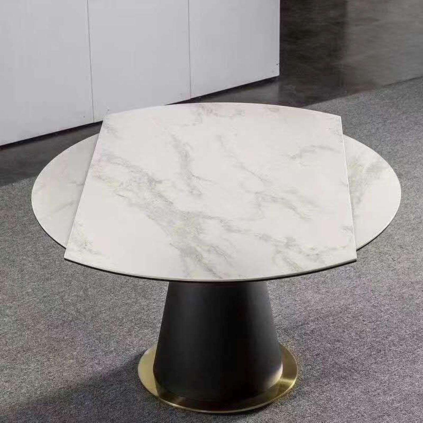 Sintered Stone Top Dining Table Set Guangdong Foshan Factory Extendable Dining Table for 8 Chairs with Carbon Steel Base