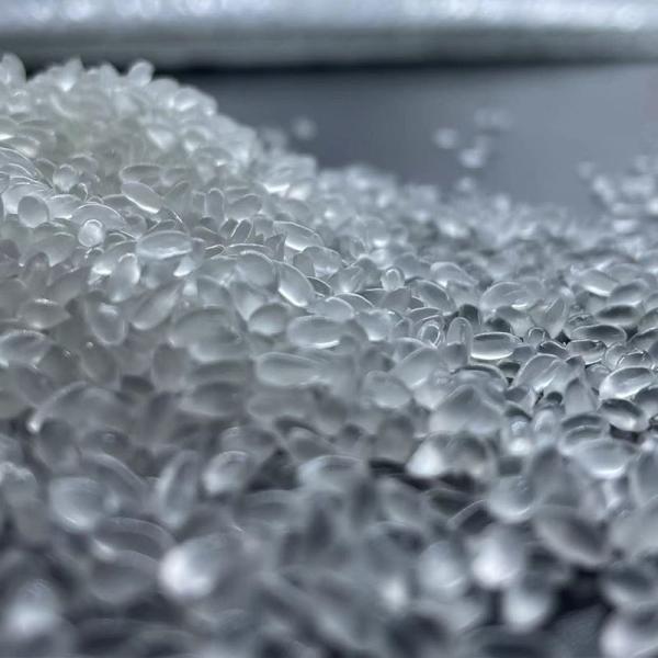 Matière première TPU ultra souple, rebond élevé et absorption des chocs, haute transparence