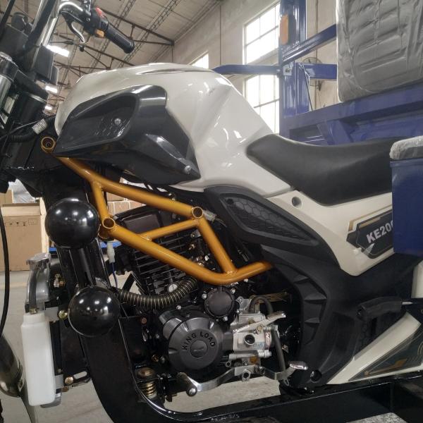 Three Wheel Motorcycle 100w 200CC Cargo Tricycle