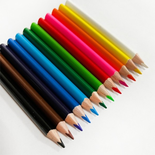 Wholesale 3.5 Inch 12PCS Premium Colored Kids Drawing Short Wooden Triangle Color Pencil