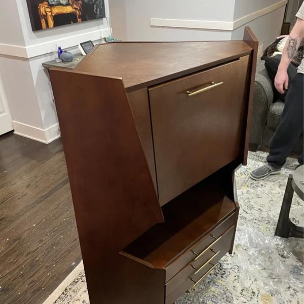 Commercial Wooden Corner Liquor Cabinet Counter For Alcohol Wine Display