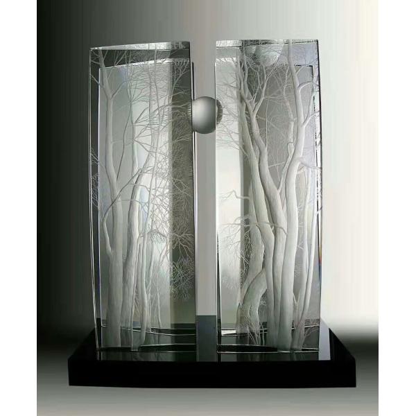 ISO9001 Inner Carved Artwork Etched Ornamental Crystals