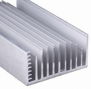 Cancele perfis de alumínio anodizados da extrusão do dissipador de calor do diodo emissor de luz 6063-T5 com a batida, carimbando