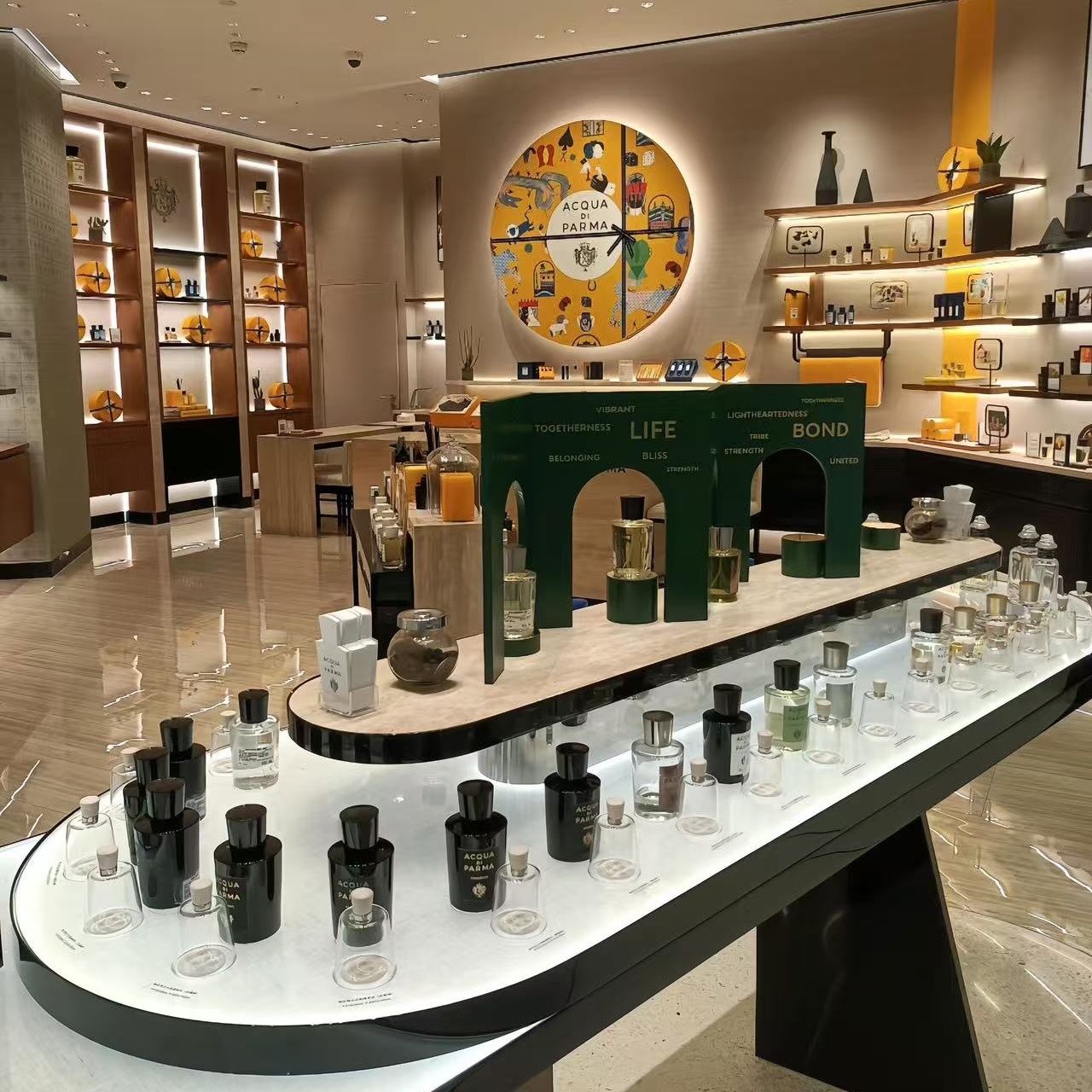 Designer Glass Showcase for Perfume Boutique Store With Storage Drawers