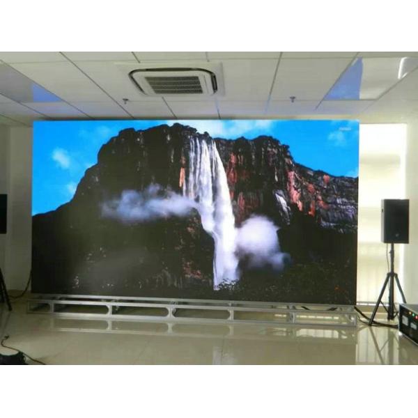 IP43 Small Pixel Pitch LED Display Rental With Special Wall Drape Design
