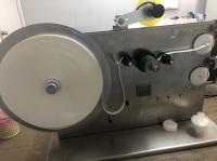 Machine de laminage de rouleaux de papier électrique semi-automatique Source d'énergie pour l'efficacité
