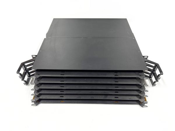 Densité élevée 2U 19 pouces 144 Noyau pour MPO à LC MTP Déchargement de diapositive Panneau de patch en fibre optique MPO Rack Data Center Solution