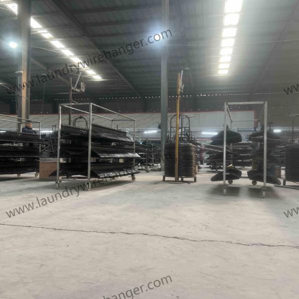 15 Hanging Coated Steel Wire Hangers for Industrial Applications