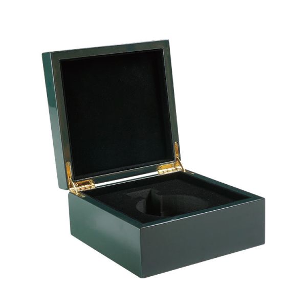 Luxury Wood Glossy Paint Varnishing Design Wooden Perfume Box Custom Logo Luxury Perfume Bottles Boxes 50ml 100ml 150ml