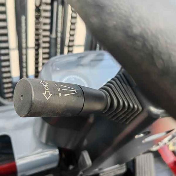 Chinese GQ-4y Gasoline Powered Forklift G Series CPCD30 Counter Forklift