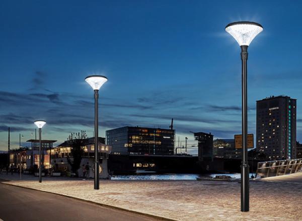 Outdoor Solar Street Lamp LED Home Yard Lamp Villa Lawn Lamp Waterproof With High Pole