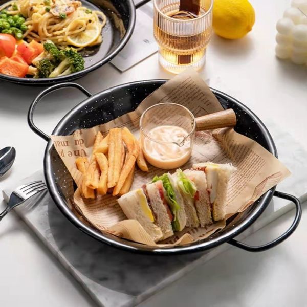 Black Carbon Steel Nonstick Paella Pan Enamel Seafood Pan Custom Size Daily Use
