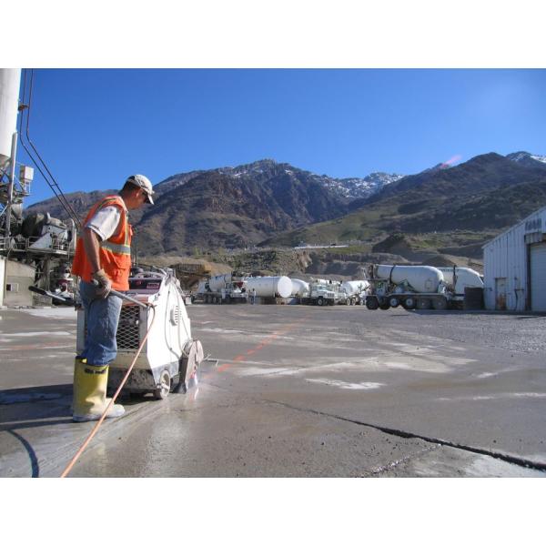 Laser Welded Synthetic Diamond Asphalt Cutting Blade With Undercutting Protections
