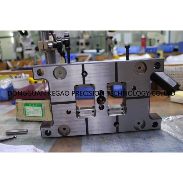 Части прессформы соединителя точности, материал прессформы H13 плиты полости