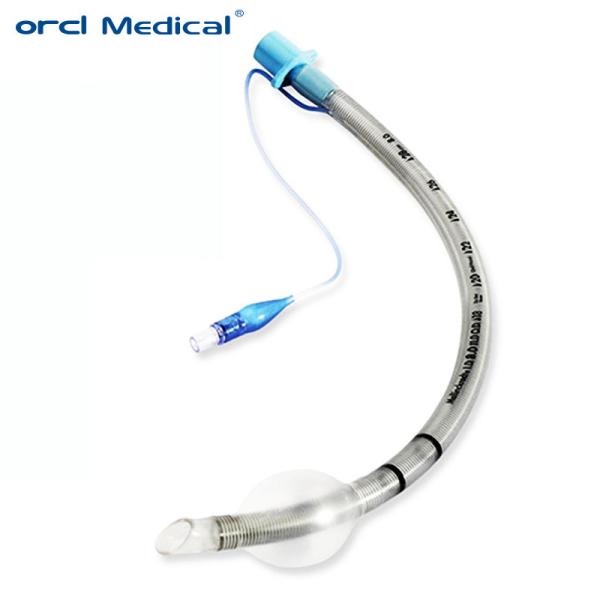 Fabrica de tubos endotraqueais reforçados de PVC, com algemas de 7,5 mm.
