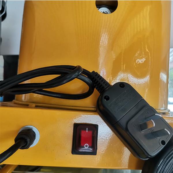 Wheeled AC 220v Electric Grease Pump 20l Lubrication With Pull Rod