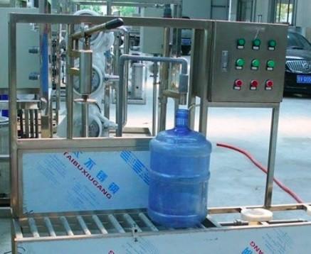 80-100BPH Plastic Bottle Filling Machine , WFC-300 Mineral Water Bottling Machine