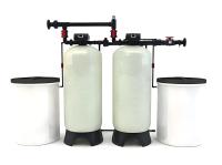 Fiabilité Équipement du système d'adoucisseur d'eau à deux réservoirs / adoucisseur d'eau à deux étages pour chaudières industrielles