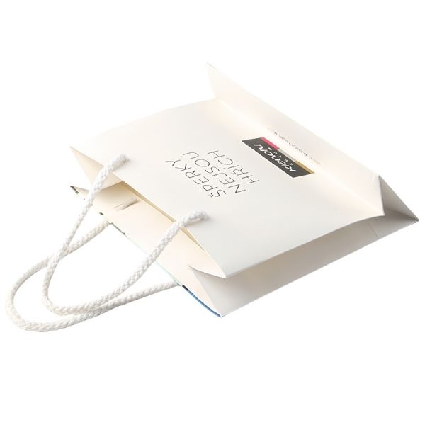 Prevent Dust Kraft Paper Shopping Bag Customizable For Logo Or Brand Name