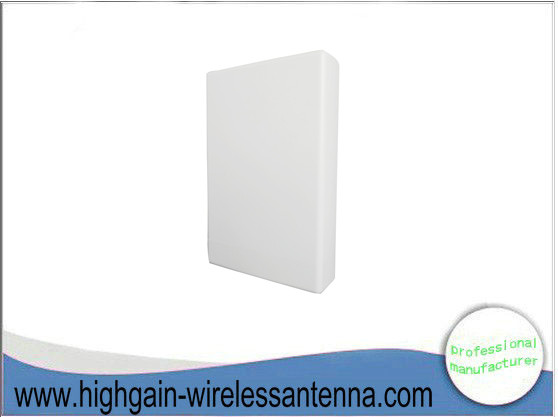 Long Distance 2.4GHZ 300MBPs Wireless Network Router 12V / 24V PoE with 15dbi
