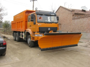 Sewage Vacuum Truck Sewage Suction Truck Steering Wheel 2 Passenger