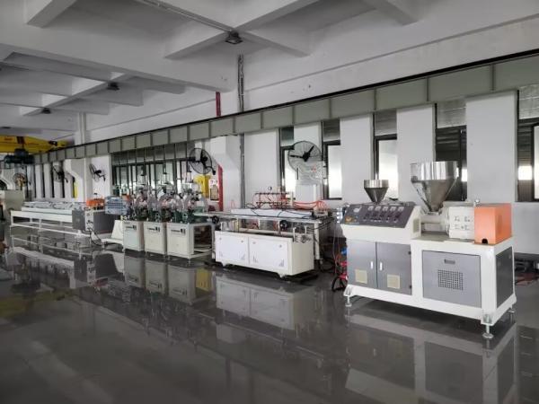 CE ABS Profile Extrusion Machine , AC Motor Furniture Profile Extrusion Machine