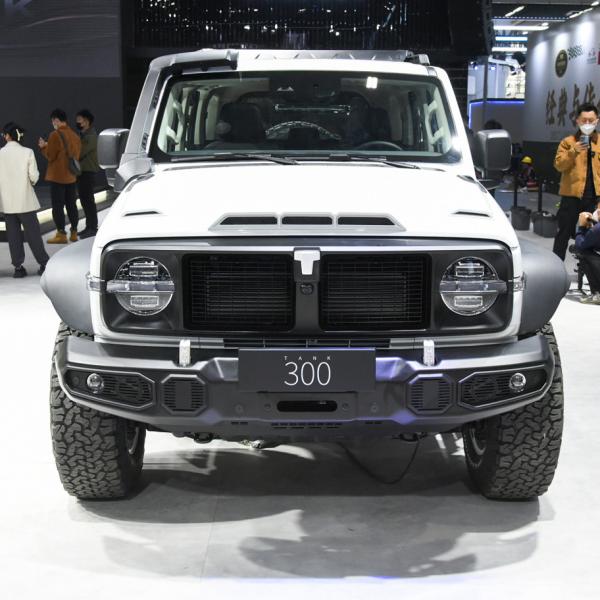 2023 GWM Off-road Tank 300 SUV Car 2.0T Petrol Fuel 4WD Equipped with LED