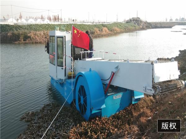 Self Propulsion 10M2 Body Pond Weed Harvester River Weed And Floating Cleaning