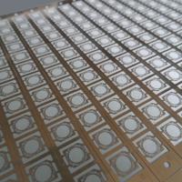 Proceso de grabado fotoquímico rollo a rollo con la mayor precisión