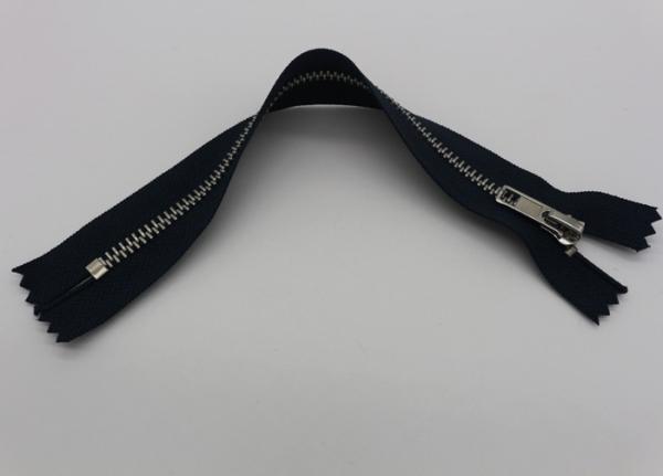 High Polished Thin Closed Ended Metal Zips , Silver Teeth Purse Ykk Handbag Zippers