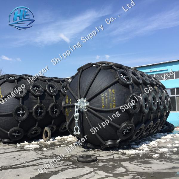1.35*2.5m Hydro Pneumatic Fender Pneumatic Yokohama Rubber With Black Tyres Sheath Type