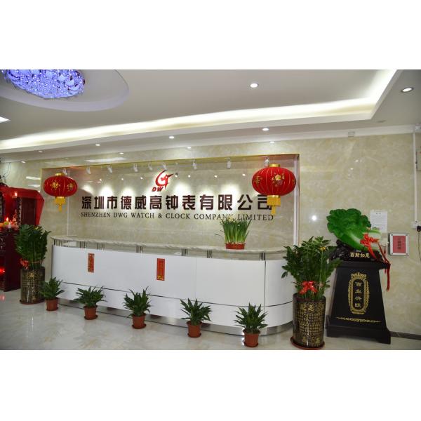 Reloj de cobre amarillo de Japón Movt del cuarzo del oro con el corchete de acero inoxidable