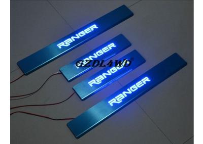 Placa 4PCS do Scuff do peitoril da porta do diodo emissor de luz dos jogos do corpo dos peitoris T7 4x4 da porta do diodo emissor de luz/acessórios guarda florestal de Ford