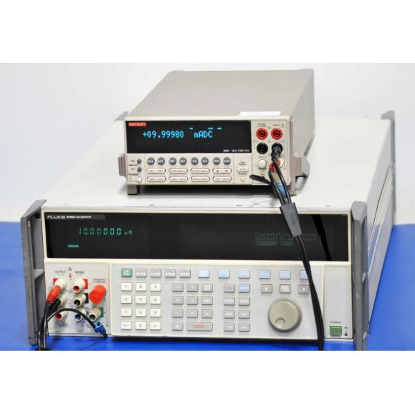 Fluke 5700A Multifunction Calibrator with 600 MHz Bandwidth, High Accuracy, and Programmable Outputs