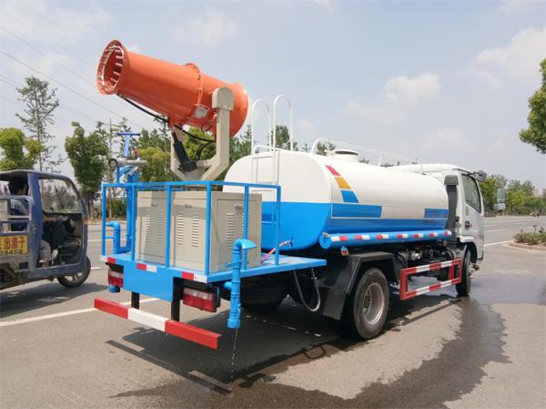 Made in hubei factory dongfeng cheap 4000 liters water tank truck with 20m water cannon