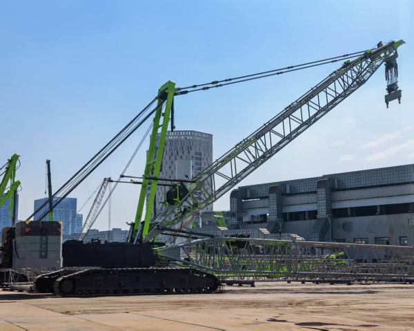 2024 Zoomlion ZCC18000-1 Crawler Crane 120m Super-Light Main Boom National VI Standard 1800t for Mission