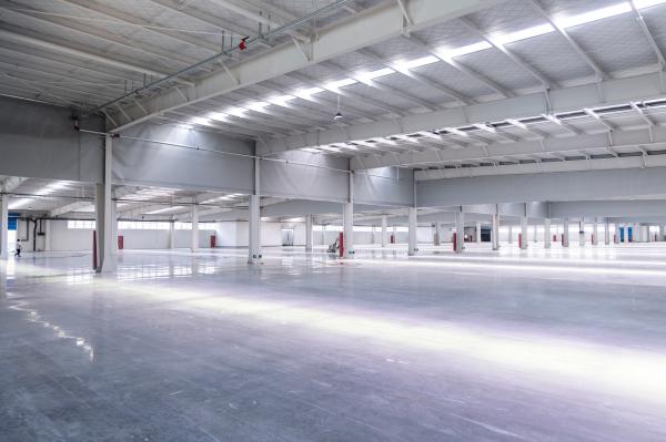 Fábrica industrial pré-fabricada Edifício de aço leve Parque de estacionamento/Escola/Hospital/Armazém/Armazém de aço
