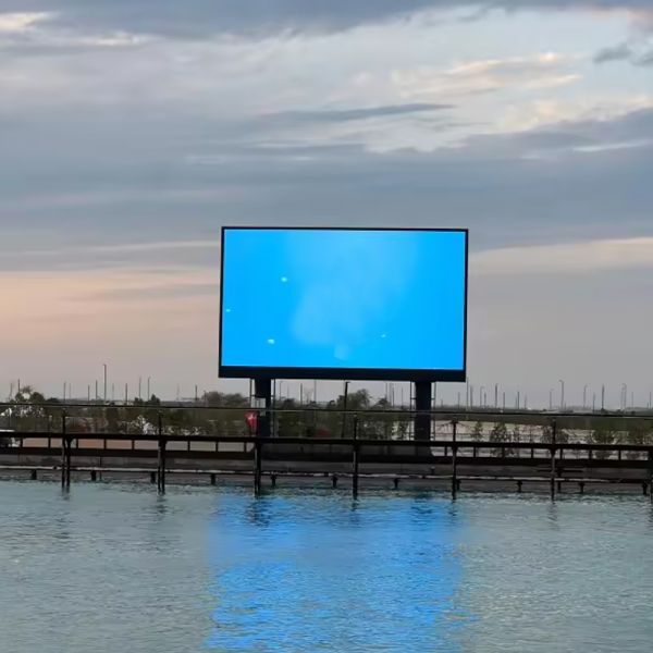 LED Billboard Outdoor Advertising LED Display Screen Outdoor 36m LED Video Wall