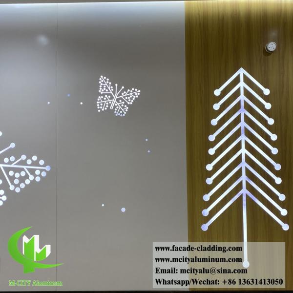 Conception en 3D de façades métalliques en feuille d'aluminium pour la décoration des revêtements muraux intérieurs et extérieurs