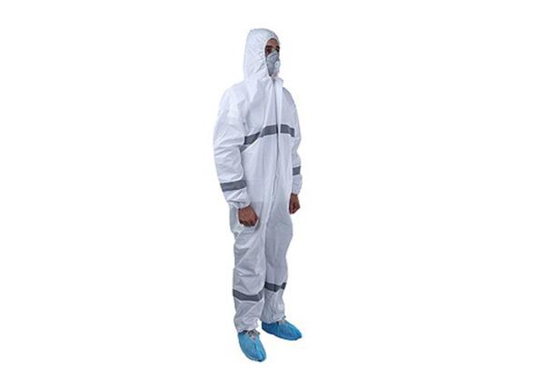 Lightweight Disposable Medical Coverall , Disposable Protective Coverall Waterproof