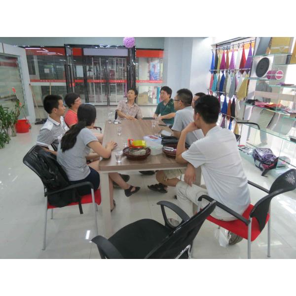 Dongyang Derun Glitter Material Co.,Ltd