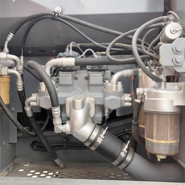 Made in Japan used Hitch ZX240-3 excavator 24 ton with original parts