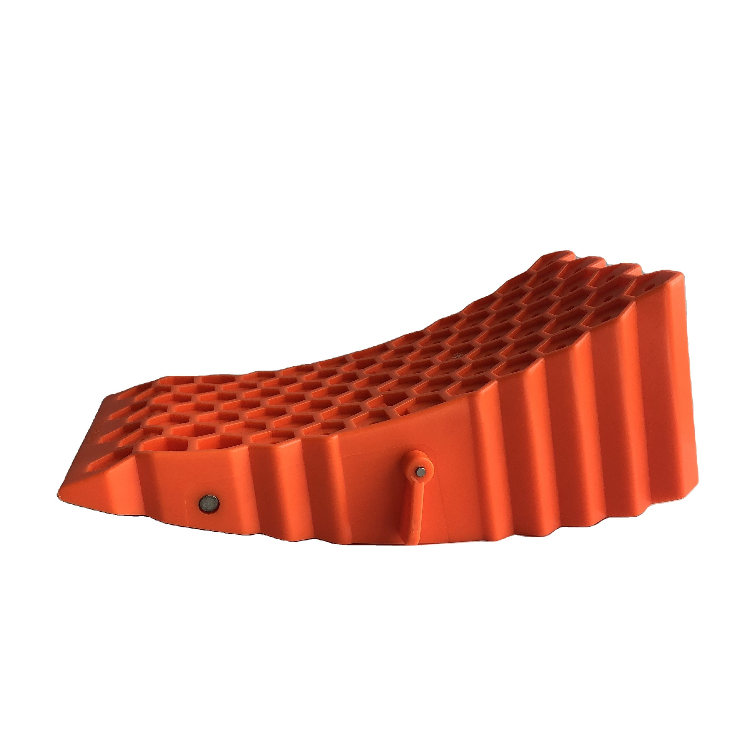 Heavy-Duty Plastic RV Leveling Ramps Curved Camper Leveler Blocks for Caravans & Trailers