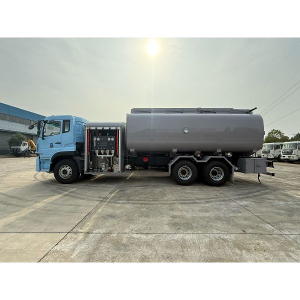 HOWO Plane Fuel Tanker Aircraft Refueling Jet A1 Truck